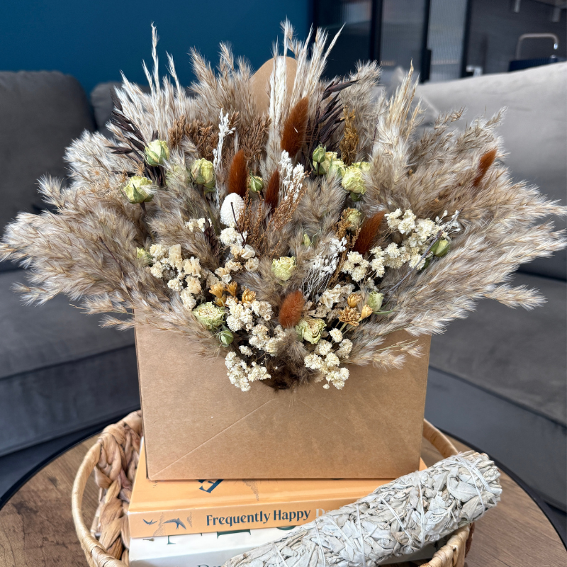 Sarah Envelope Dried Flower Box In Natural, Brown & Cream