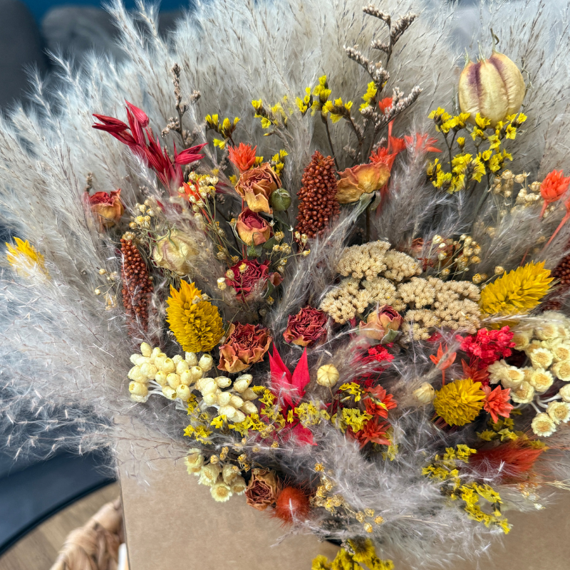 Amy Envelope Dried Flower Box In Natural, Yellow, Orange & Red