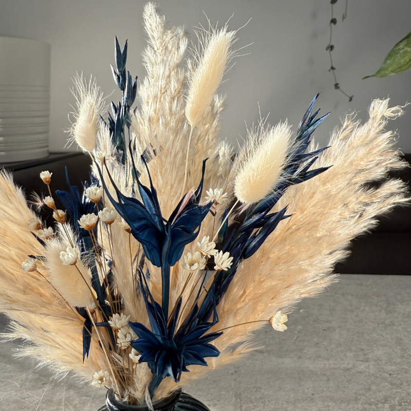 Lexi Dried Flower Arrangement In Navy, Cream & White