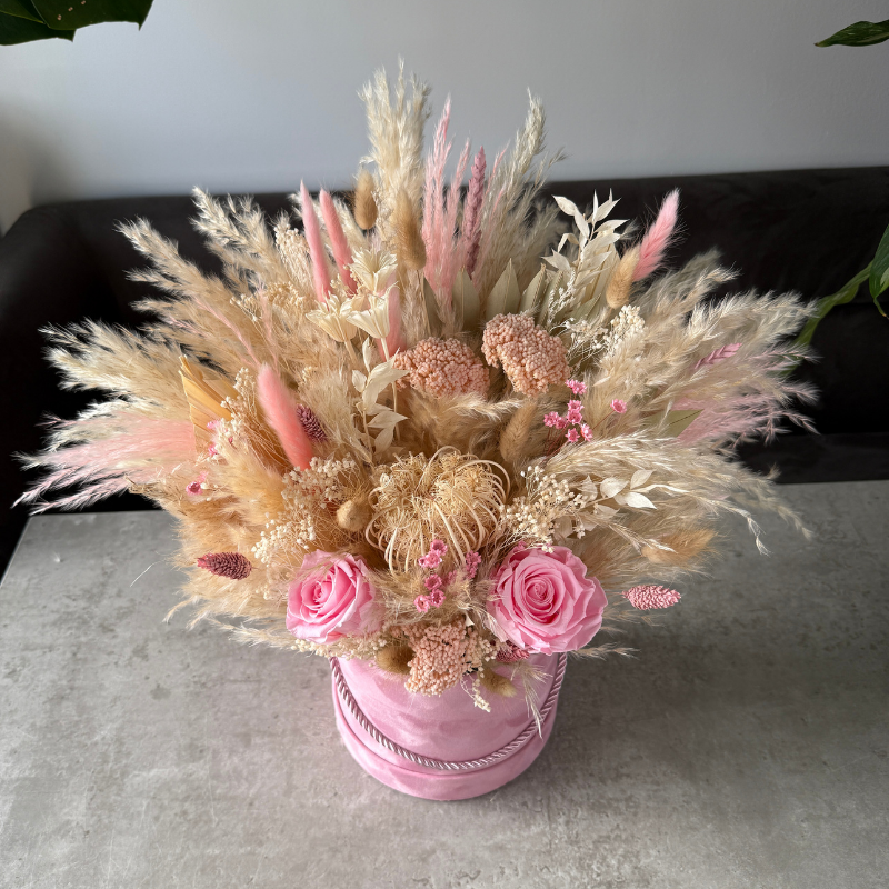 Anne Dried Flower Hat Box In Pink & Cream