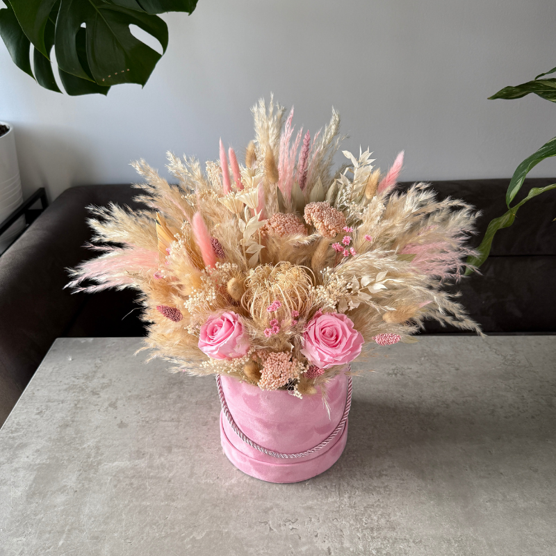 Anne Dried Flower Hat Box In Pink & Cream