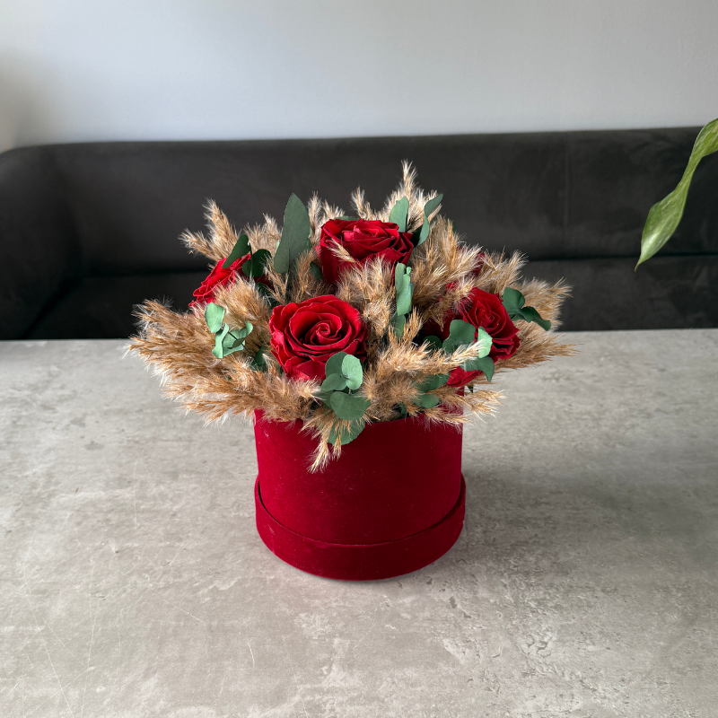 Silfana Preserved Rose Hat Box In Red, Natural & Eucalyptus