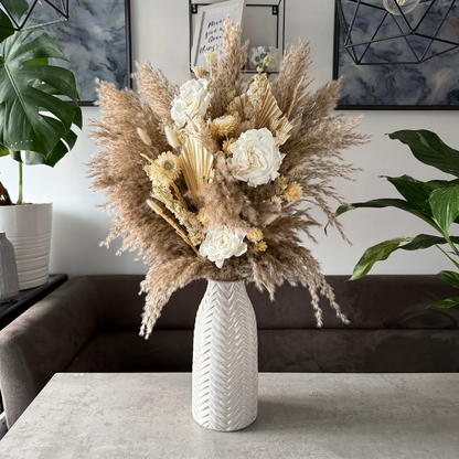 Cleo Dried Flower Arrangement In Natural, Cream & White