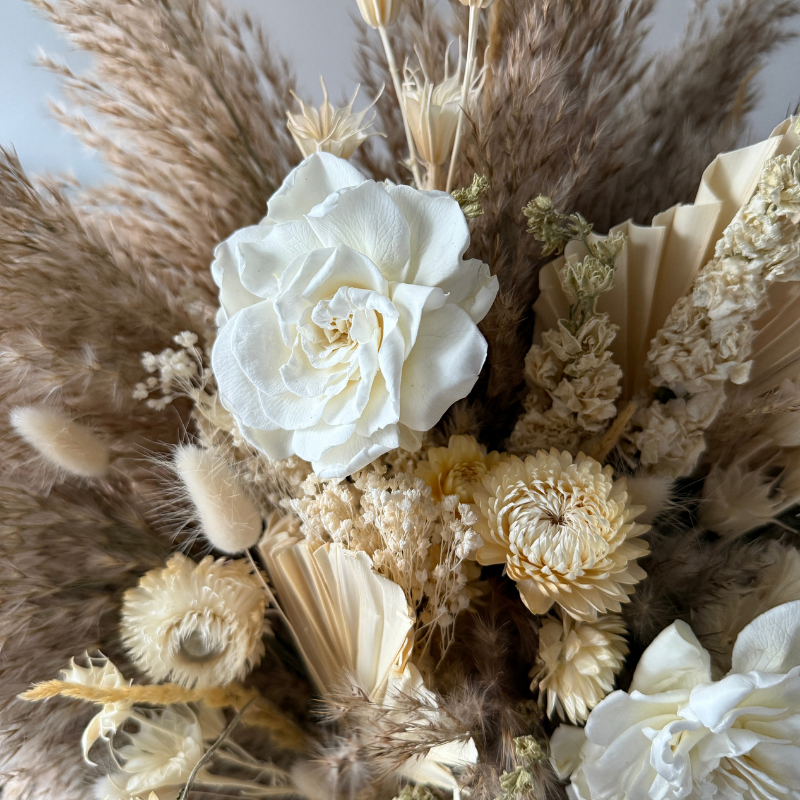 Cleo Dried Flower Arrangement In Natural, Cream & White