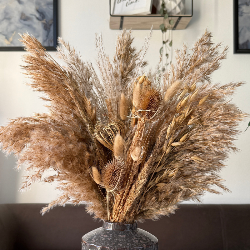 Laura Dried Flower Arrangement In Natural