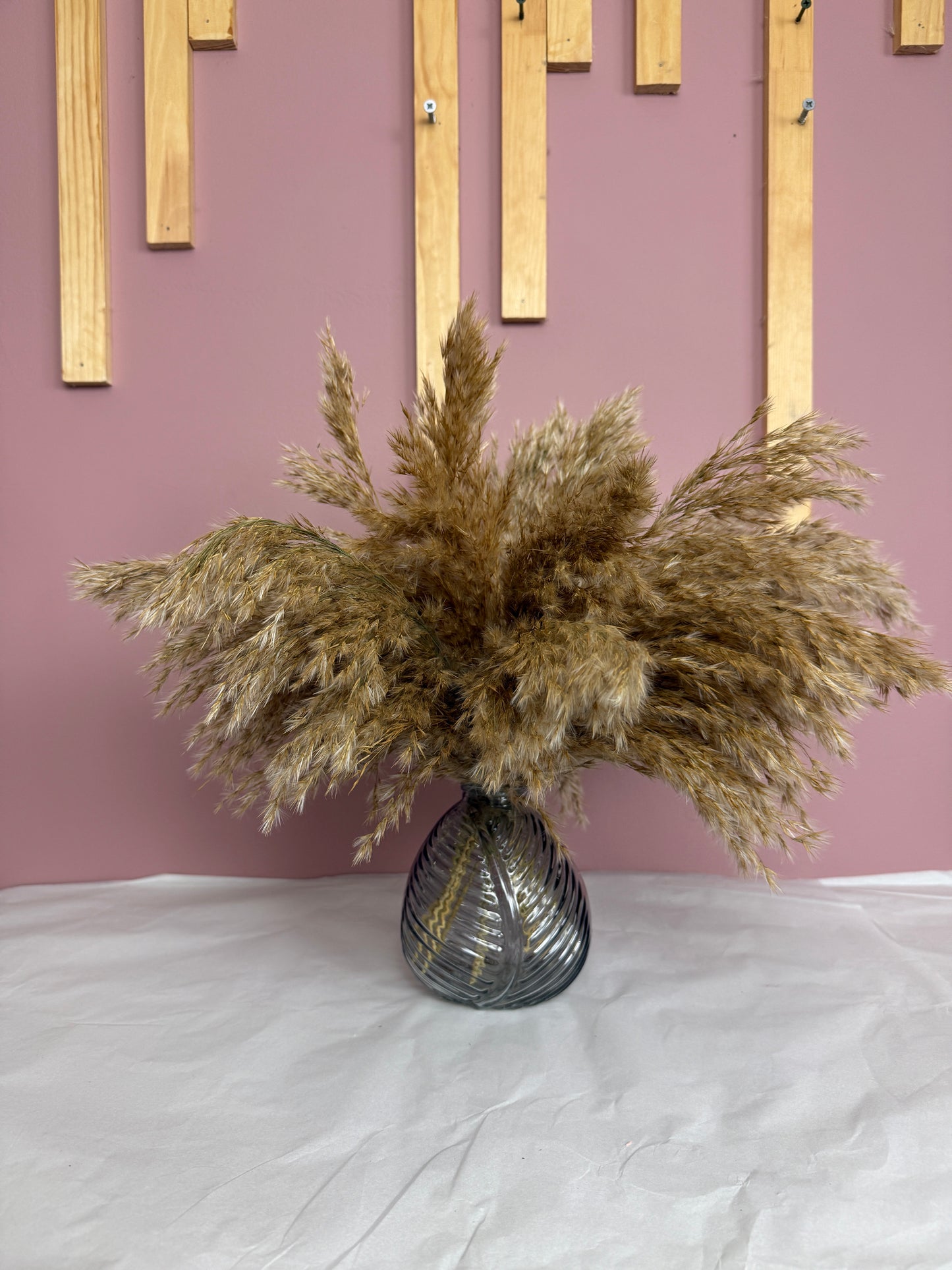 Fluffy Pampas Reed & Vase